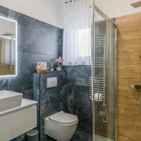 Amazing In With Wifi Holiday home Loborika