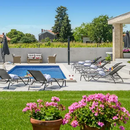Prázdninový dům Cozy In With Wifi