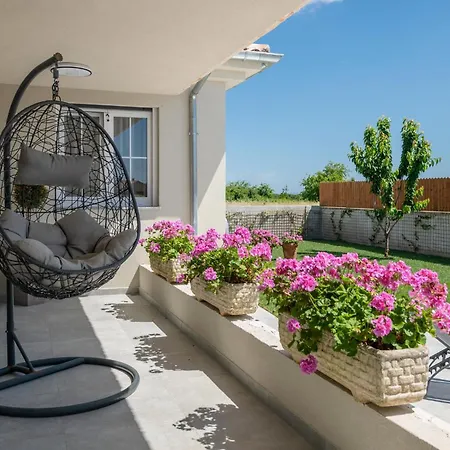 Amazing In With Wifi Vakantiehuis Loborika